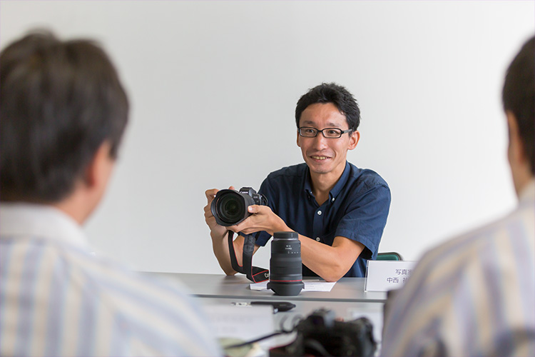 開発者に話をきく中西さん