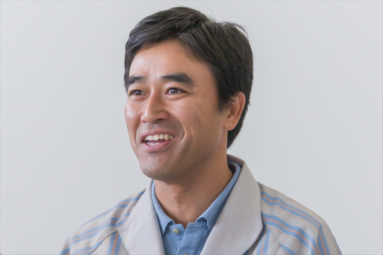 加藤氏: RF15-35mm F2.8 L IS USM のメカ設計担当