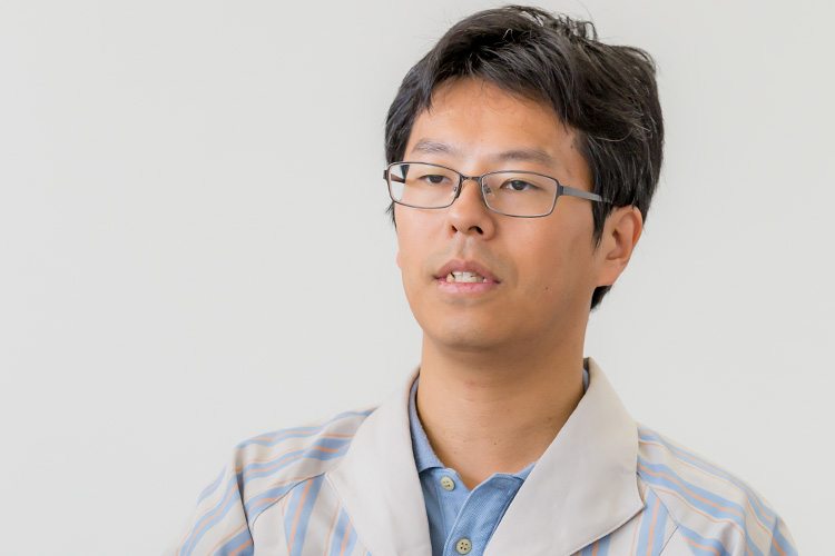 行田氏:RF15-35mm F2.8 L IS USM の光学設計を担当。