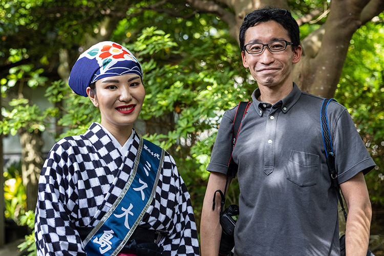 第64代ミス大島・白井理珠さんと旧甚の丸邸にて