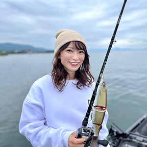 高本采実さんプロフィール写真