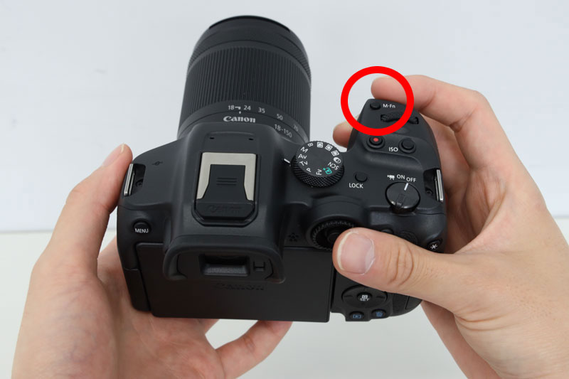 EOS R7 マルチファンクションボタン