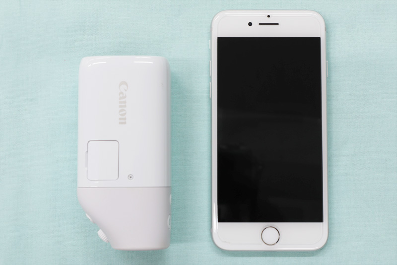 軽量、コンパクトサイズで持ち運びもらくらく