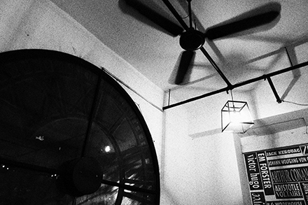 写真:ラフモノクロ